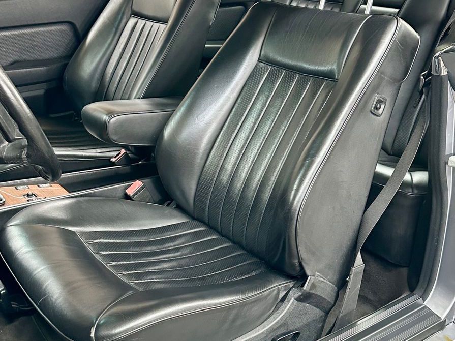 Fahrzeugabbildung Mercedes-Benz 230 CE W124 KLIMA LEDER ASD PERLMUTTGRAU 122