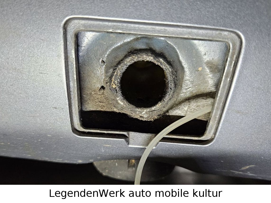 Fahrzeugabbildung Mercedes-Benz 230 CE W124 KLIMA LEDER ASD PERLMUTTGRAU 122