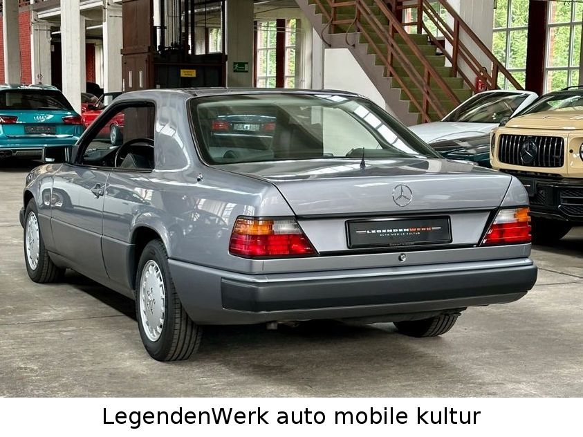 Fahrzeugabbildung Mercedes-Benz 230 CE W124 KLIMA LEDER ASD PERLMUTTGRAU 122