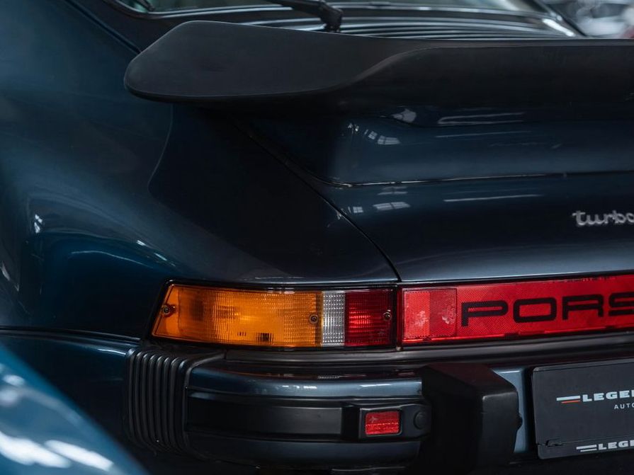 Fahrzeugabbildung Porsche 911 930 Turbo Schweiz Matching Motor 2025 revid.