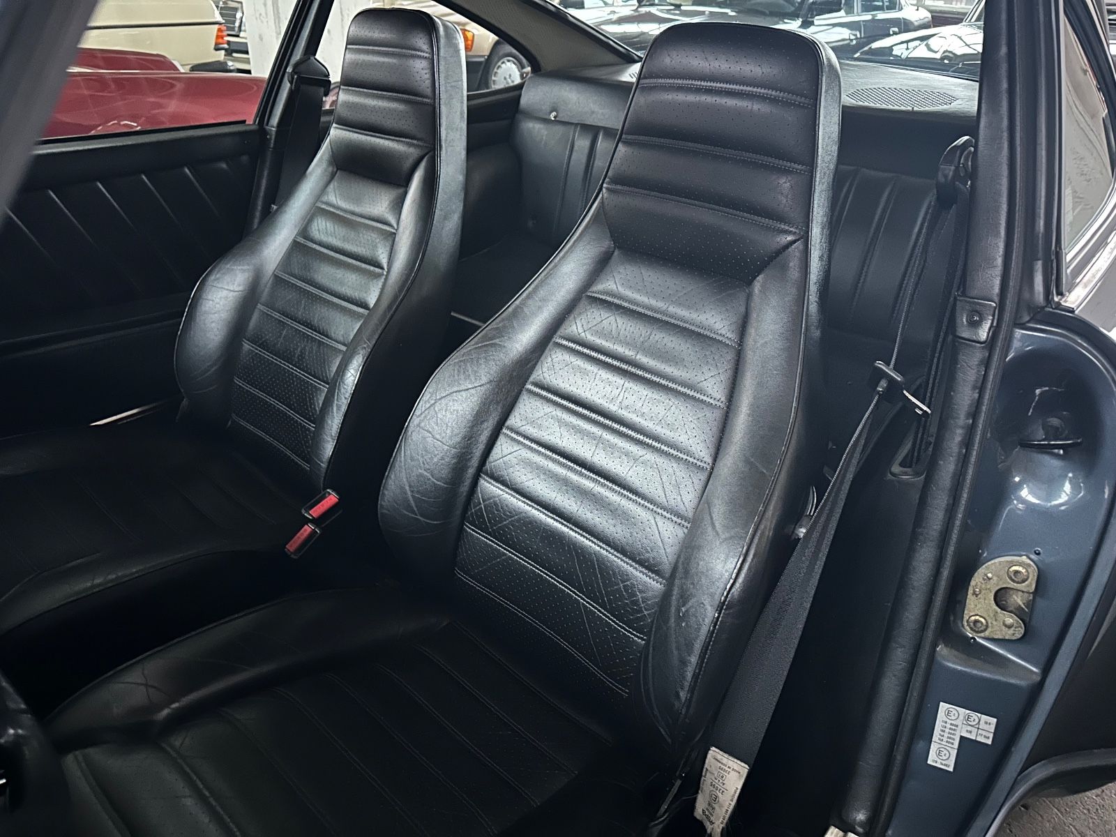 Fahrzeugabbildung Porsche 911 930 Turbo Schweiz Matching Motor 2025 revid.