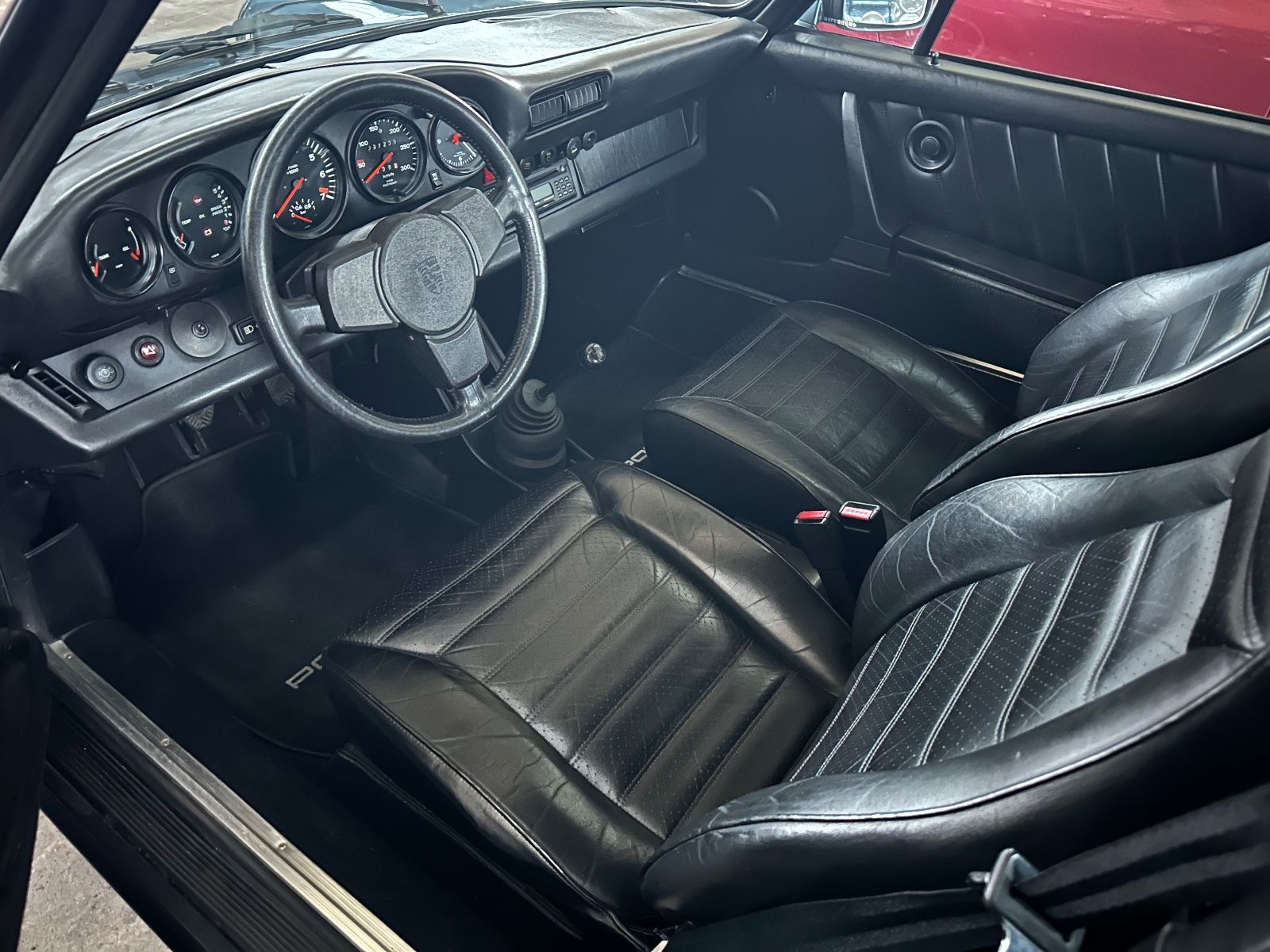 Fahrzeugabbildung Porsche 911 930 Turbo Schweiz Matching Motor 2025 revid.