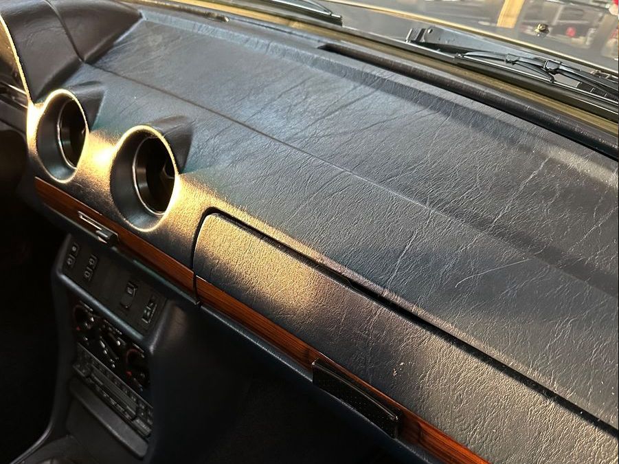 Fahrzeugabbildung Mercedes-Benz 240 TD W S123 TEILRESTAURIERT Note2+ TopHISTORIE