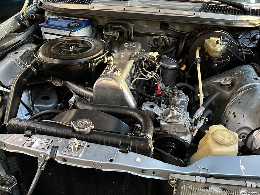 Fahrzeugabbildung Mercedes-Benz 240 TD W S123 TEILRESTAURIERT Note2+ TopHISTORIE