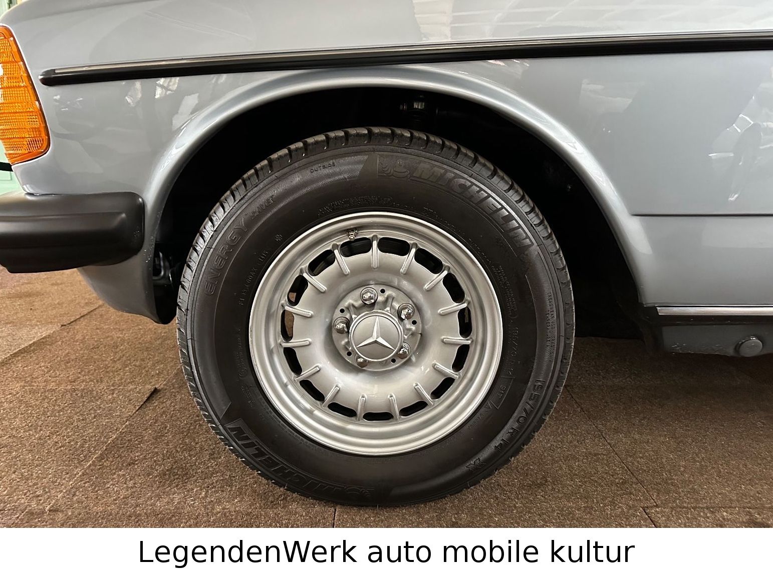 Fahrzeugabbildung Mercedes-Benz 240 TD W S123 TEILRESTAURIERT Note2+ TopHISTORIE