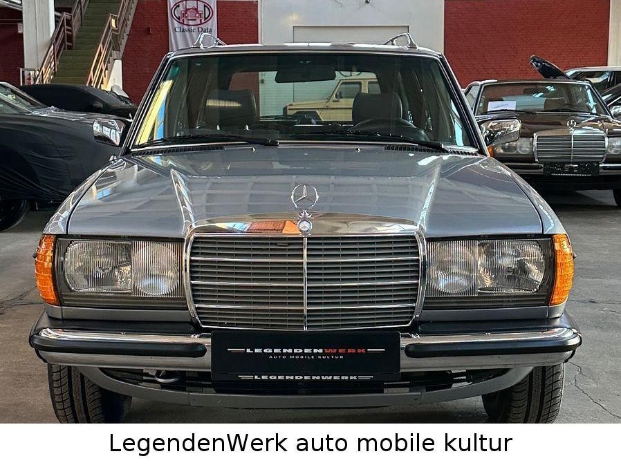 Fahrzeugabbildung Mercedes-Benz 240 TD W S123 TEILRESTAURIERT Note2+ TopHISTORIE