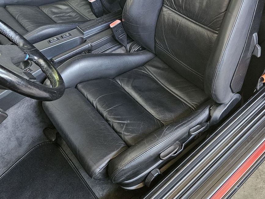 Fahrzeugabbildung BMW 320i E30 Cabriolet Schalter Verdeck nagelneu BRD