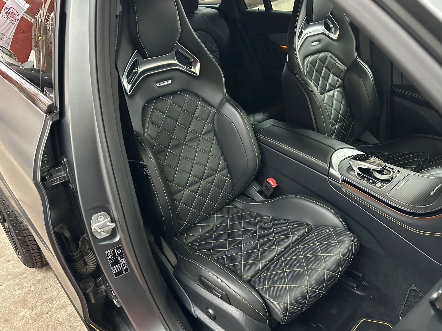 Fahrzeugabbildung Mercedes-Benz GLC 63 S AMG 4Matic Edition 1 SPORTs LED CARBON