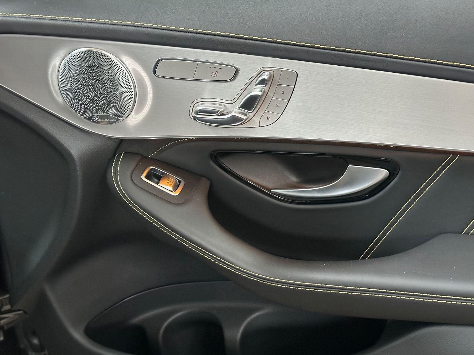 Fahrzeugabbildung Mercedes-Benz GLC 63 S AMG 4Matic Edition 1 SPORTs LED CARBON