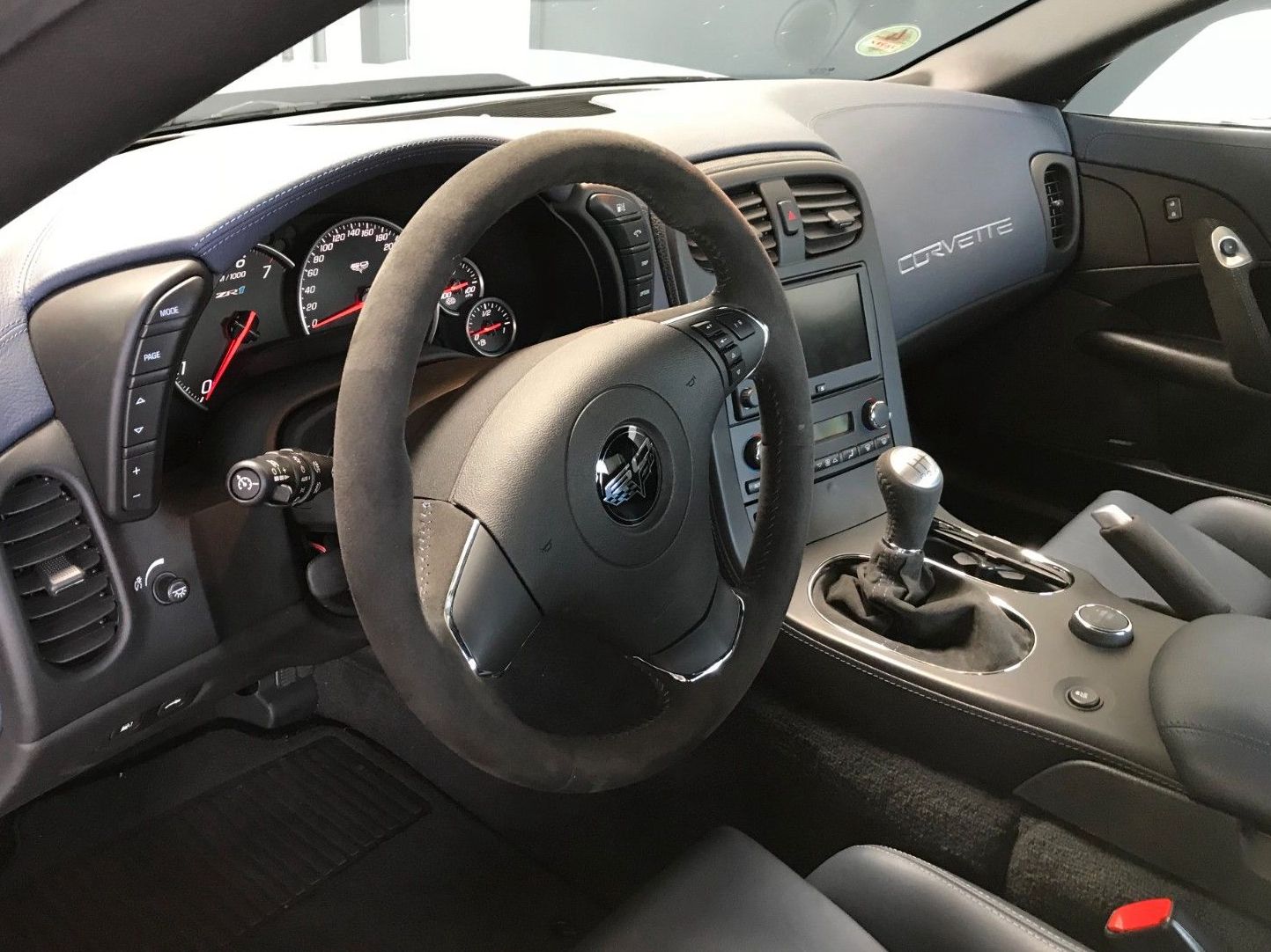 Fahrzeugabbildung Corvette ZR 1 60th ANNIVERSARY EDITION HIGH PERFORMANCE D