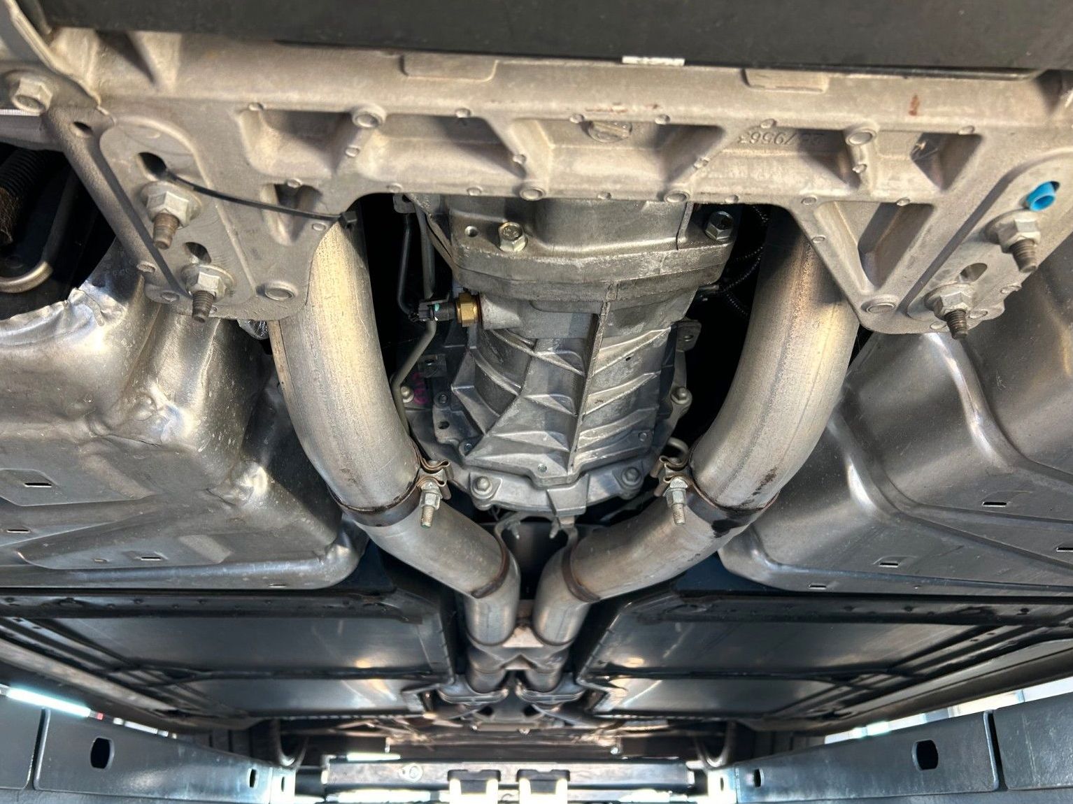 Fahrzeugabbildung Corvette ZR 1 60th ANNIVERSARY EDITION HIGH PERFORMANCE D