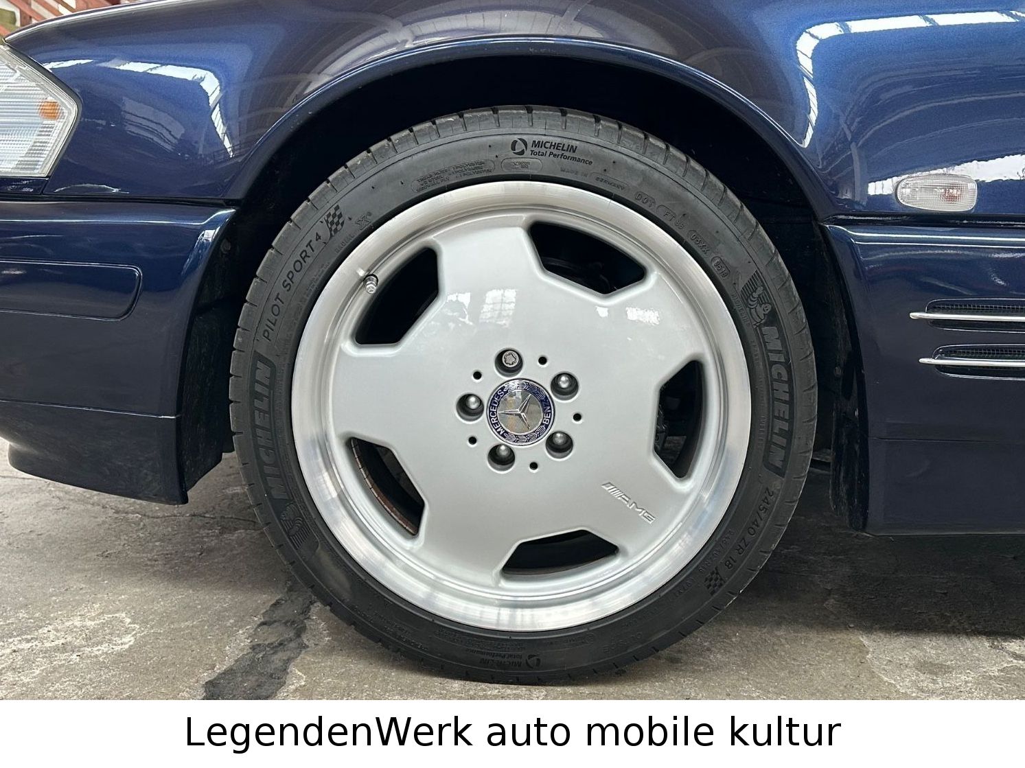 Fahrzeugabbildung Mercedes-Benz SL320 R129 2Hd. 1.Lack  Panorama AMG DESIGNO BRD