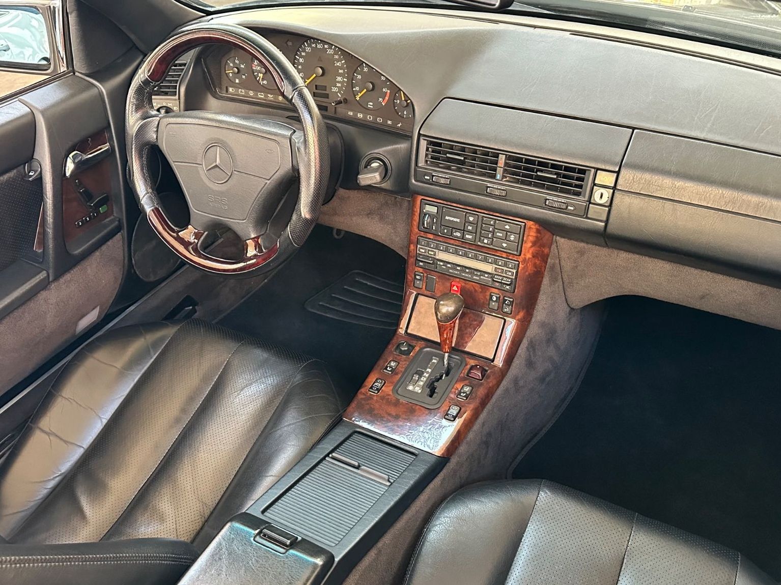 Fahrzeugabbildung Mercedes-Benz SL60 VÄTH 6.0 Umbau 2001 nur 35tkm DEU. Historie