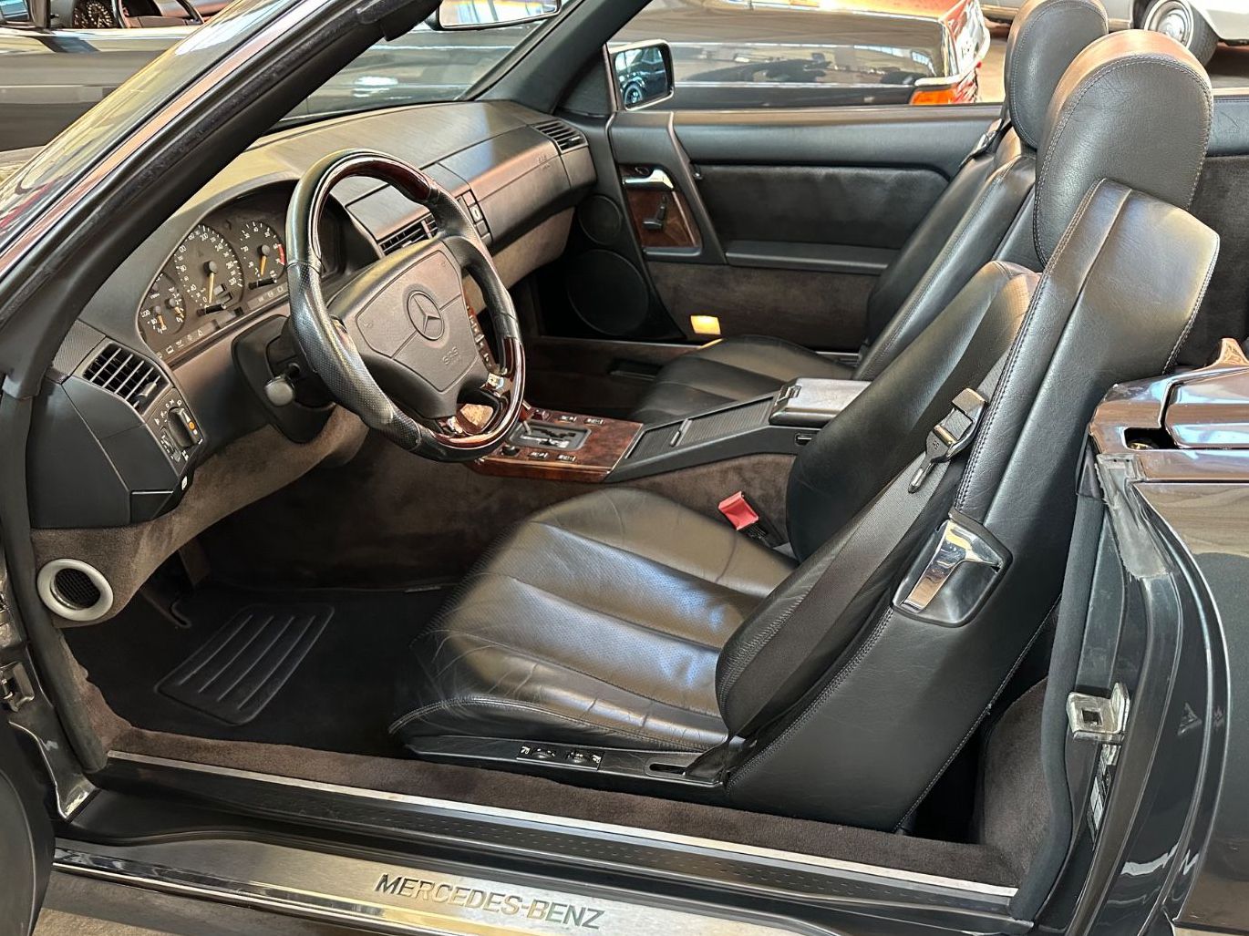 Fahrzeugabbildung Mercedes-Benz SL60 VÄTH 6.0 Umbau 2001 nur 35tkm DEU. Historie