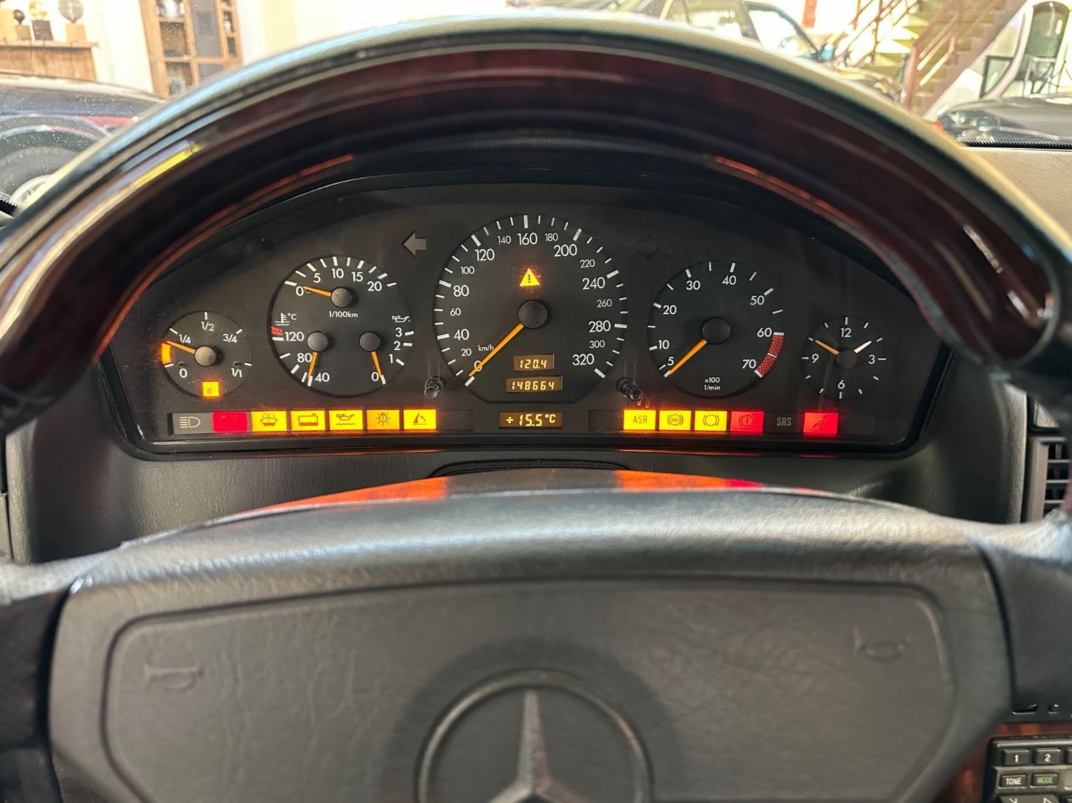 Fahrzeugabbildung Mercedes-Benz SL60 VÄTH 6.0 Umbau 2001 nur 35tkm DEU. Historie