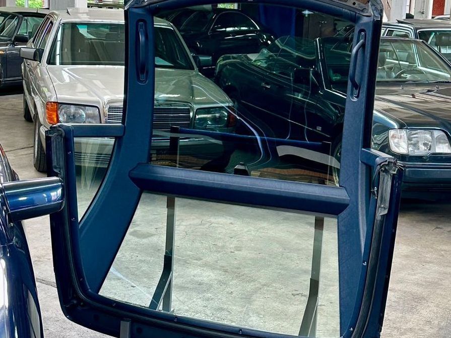 Fahrzeugabbildung Mercedes-Benz SL 320 DEUTSCH 2.Hd. PANORAMA GLASDACH MB Scheck