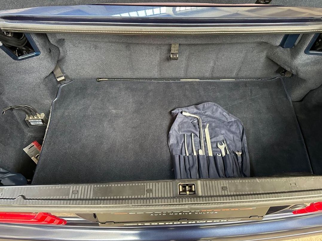 Fahrzeugabbildung Mercedes-Benz SL 320 DEUTSCH 2.Hd. PANORAMA GLASDACH MB Scheck