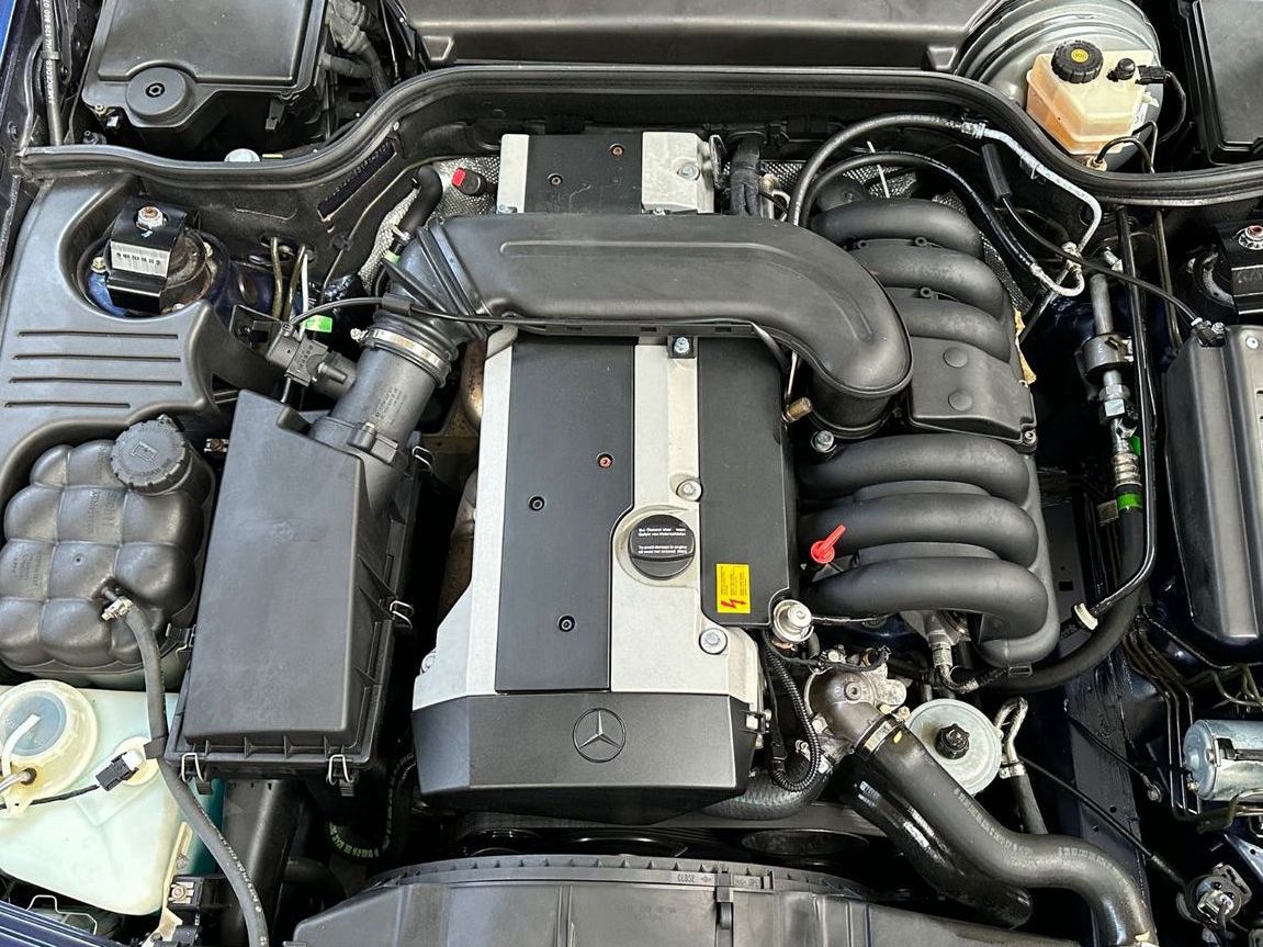 Fahrzeugabbildung Mercedes-Benz SL 320 DEUTSCH 2.Hd. PANORAMA GLASDACH MB Scheck