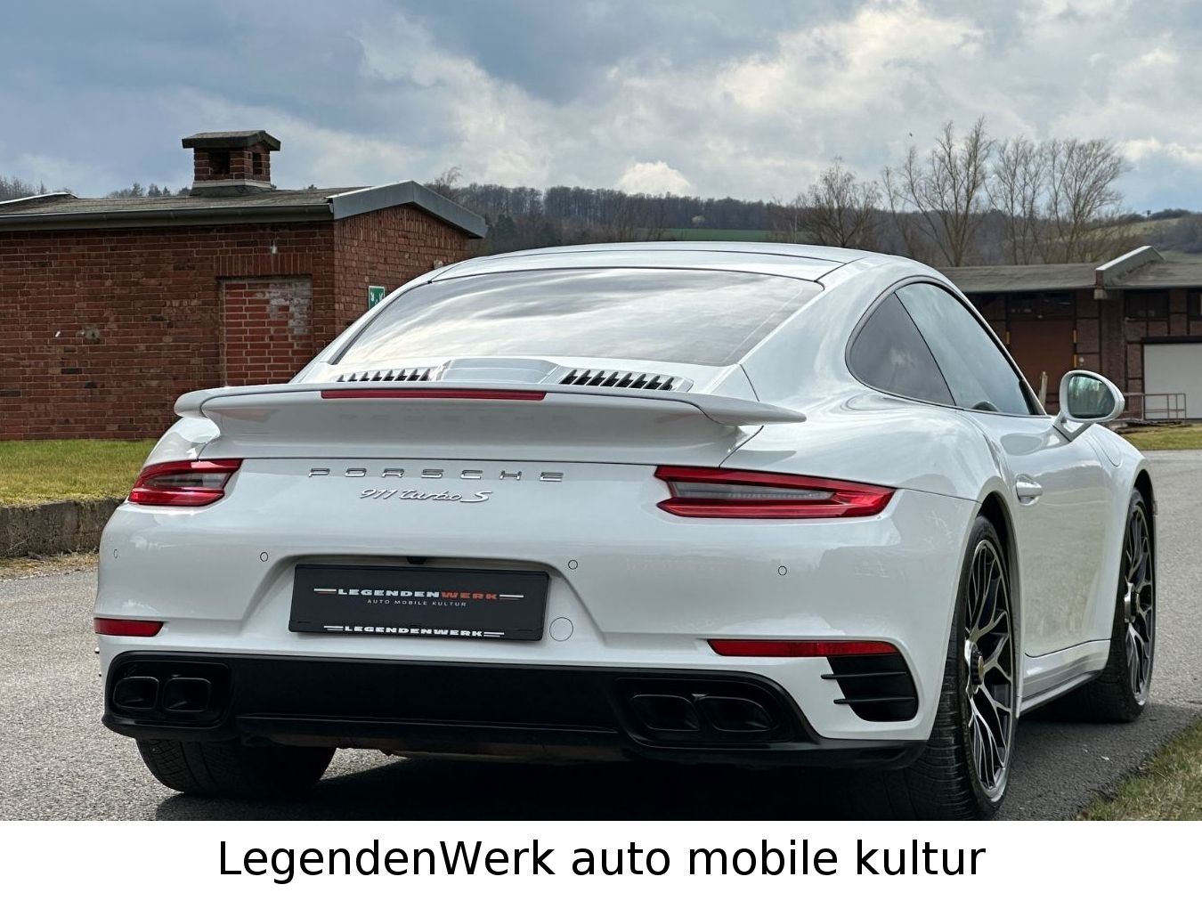 Fahrzeugabbildung Porsche 911 991.2 Turbo S SPORT CHRONO LED CARBON APPROV