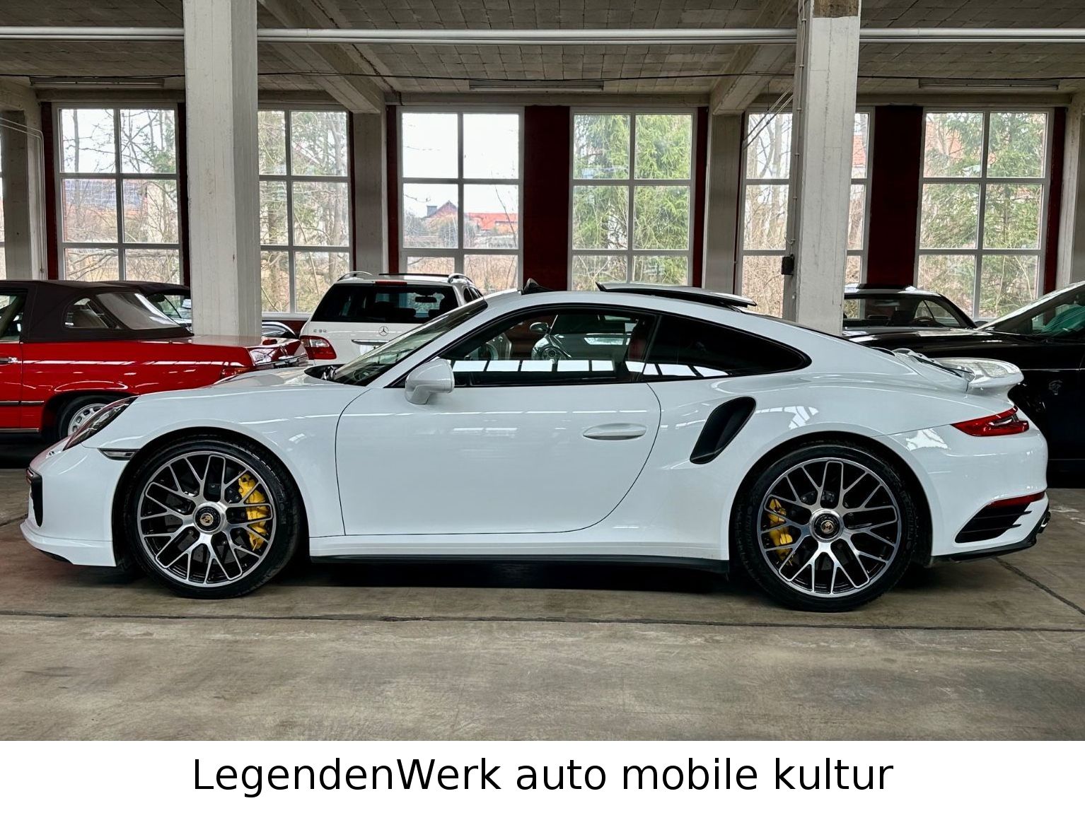 Fahrzeugabbildung Porsche 911 991.2 Turbo S SPORT CHRONO LED CARBON APPROV