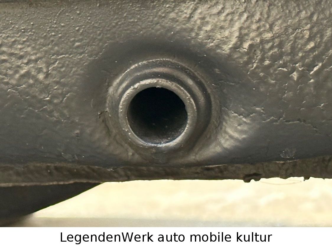 Fahrzeugabbildung Mercedes-Benz 200T S123 W Erstlack Ungeschweißt BRD Scheckheft