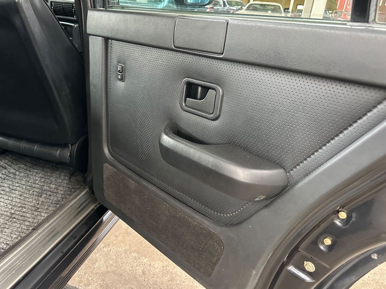 Fahrzeugabbildung BMW M 535i E28 ORIGINAL M OPTIK Leder Klima ERSTLACK