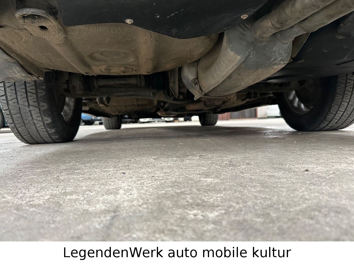 Fahrzeugabbildung BMW M 535i E28 ORIGINAL M OPTIK Leder Klima ERSTLACK