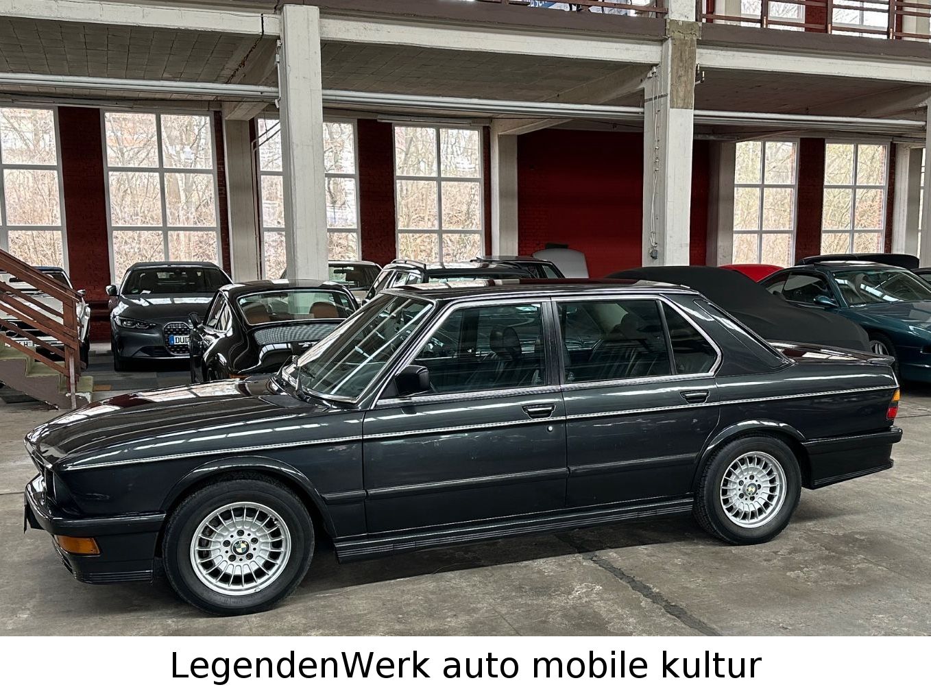Fahrzeugabbildung BMW M 535i E28 ORIGINAL M OPTIK Leder Klima ERSTLACK
