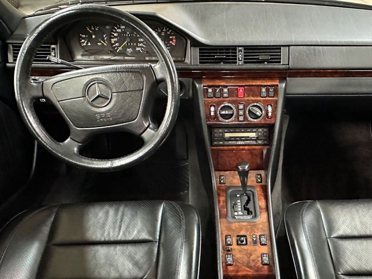 Fahrzeugabbildung Mercedes-Benz 500E W124 Original km Erstlack Technik top