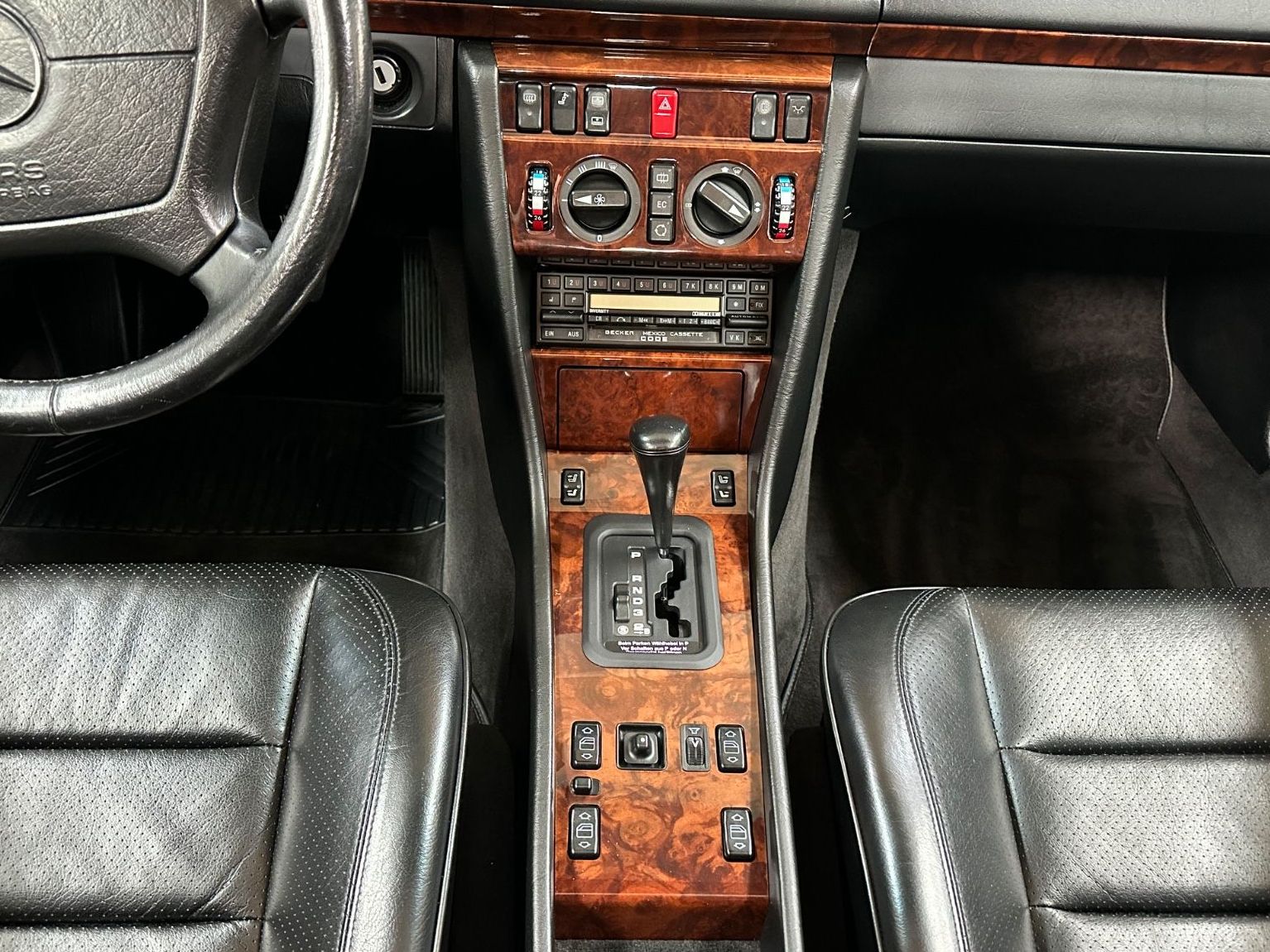 Fahrzeugabbildung Mercedes-Benz 500E W124 Original km Erstlack Technik top