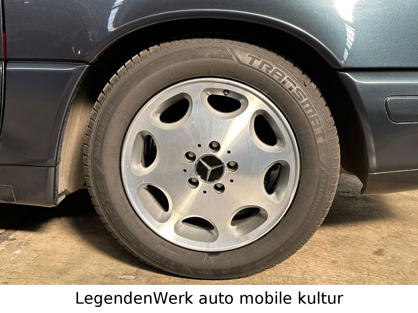 Fahrzeugabbildung Mercedes-Benz SL280 DEUTSCH 1. Lack PANORAMA GLASDACH MBScheck