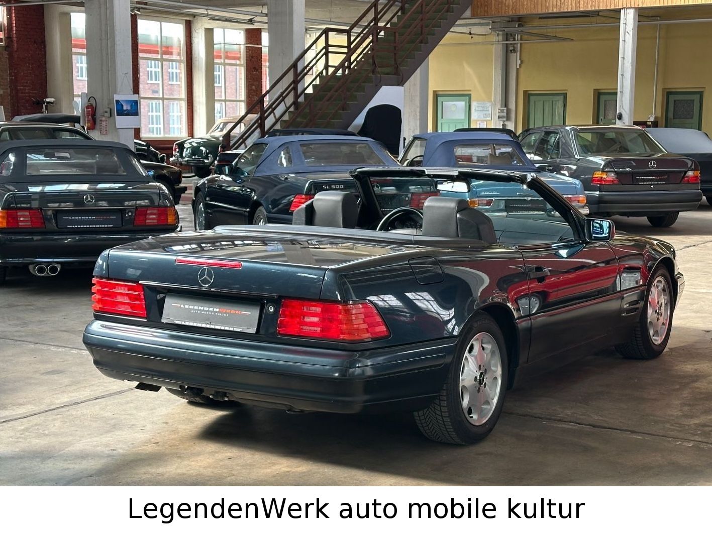 Fahrzeugabbildung Mercedes-Benz SL280 DEUTSCH 1. Lack PANORAMA GLASDACH MBScheck