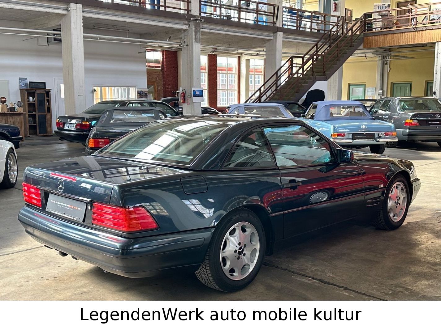 Fahrzeugabbildung Mercedes-Benz SL280 DEUTSCH 1. Lack PANORAMA GLASDACH MBScheck