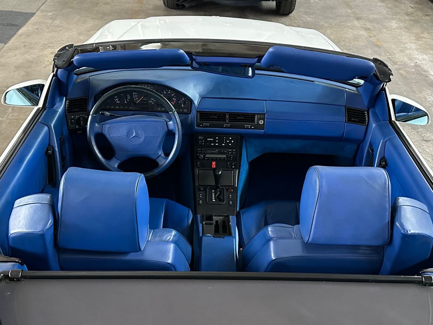 Fahrzeugabbildung Mercedes-Benz SL 500 FAB DESIGN UNIKAT SHOW CAR GENF 1995 H-ZL