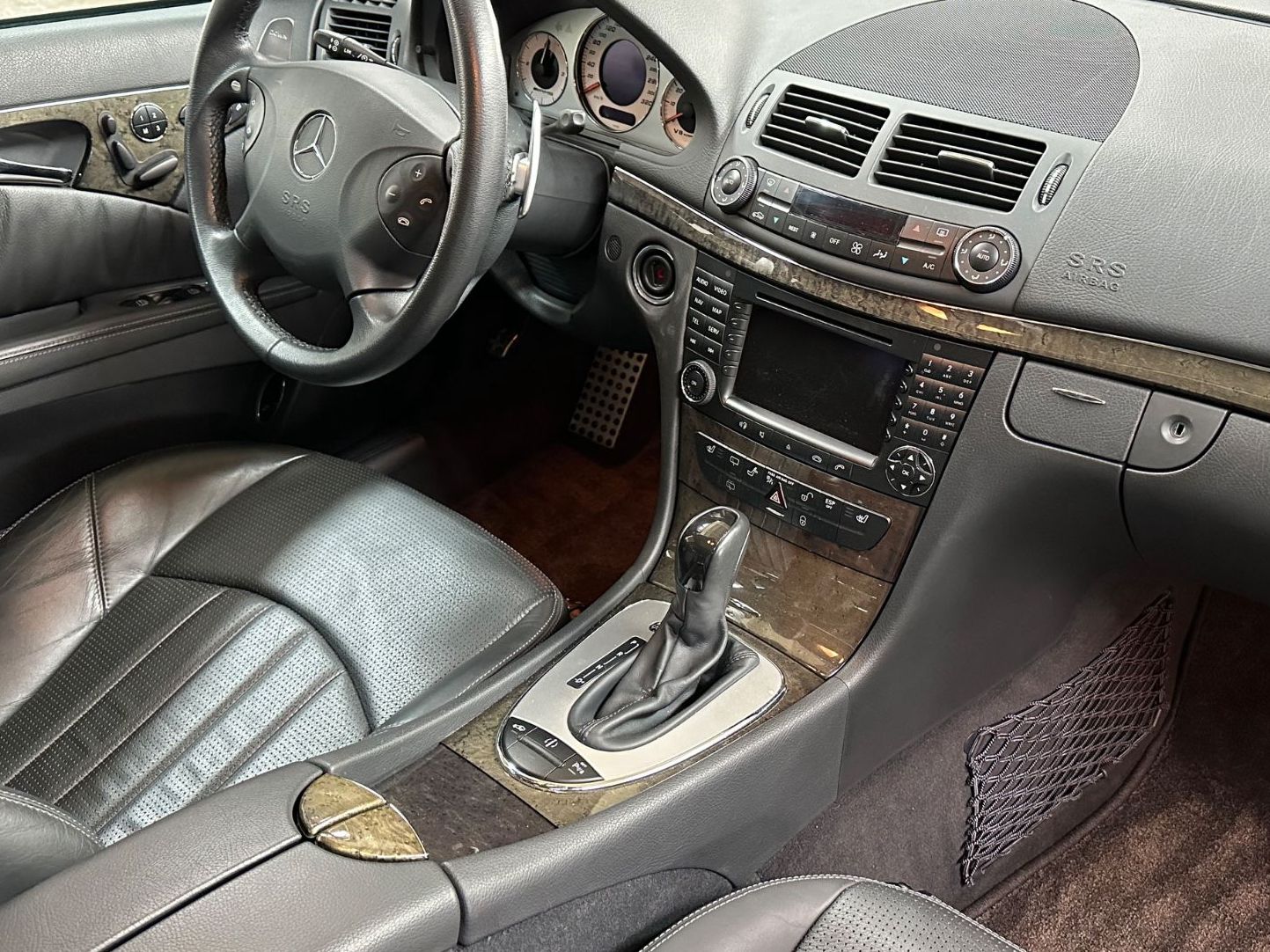 Fahrzeugabbildung Mercedes-Benz E55 AMG T-S211 Wie JAHRESWAGEN MB-Garantie 1Lack