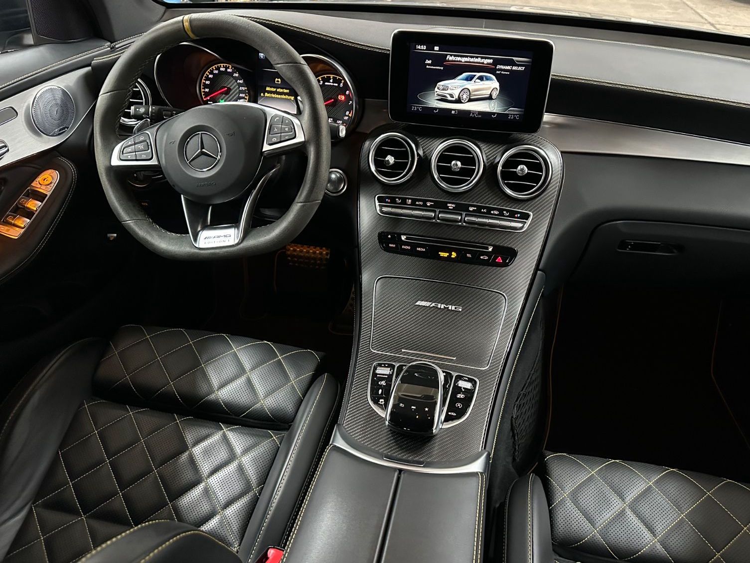 Fahrzeugabbildung Mercedes-Benz GLC 63 S AMG 4Matic Edition 1 SPORTs LED CARBON