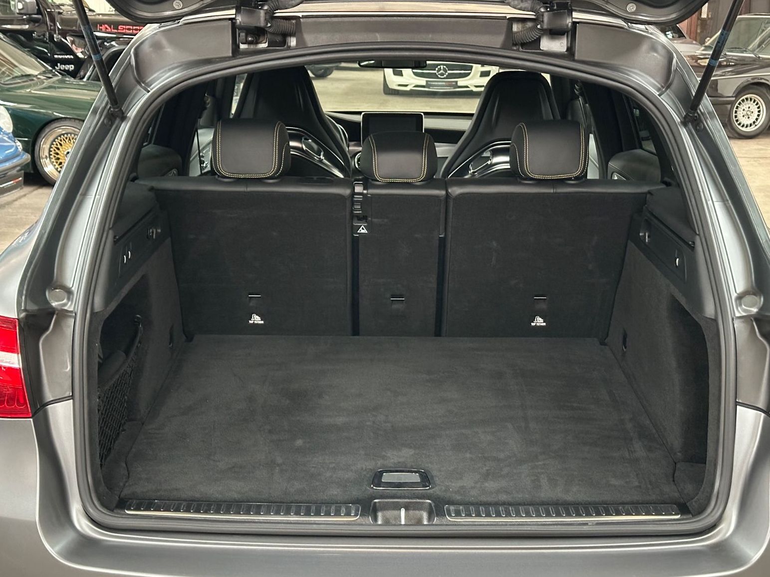 Fahrzeugabbildung Mercedes-Benz GLC 63 S AMG 4Matic Edition 1 SPORTs LED CARBON