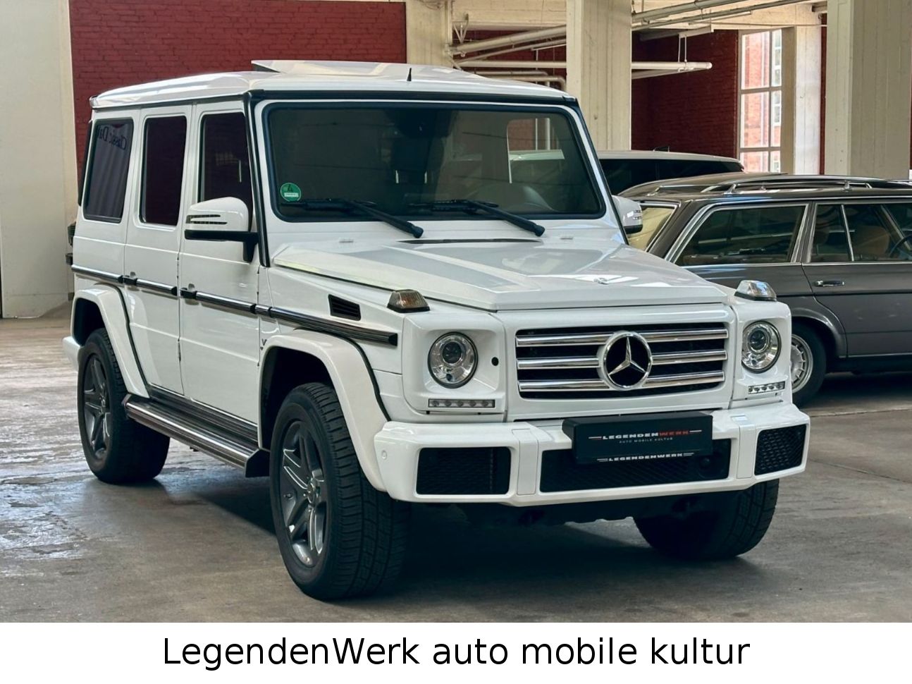 Fahrzeugabbildung Mercedes-Benz G 500 W463 SPORT PAKET+AUSPUFF DESIGNO 2. Hd.