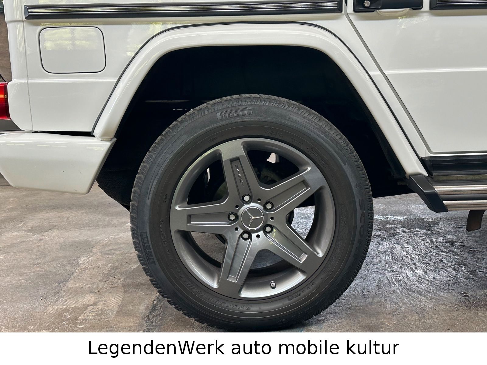 Fahrzeugabbildung Mercedes-Benz G 500 W463 SPORT PAKET+AUSPUFF DESIGNO 2. Hd.