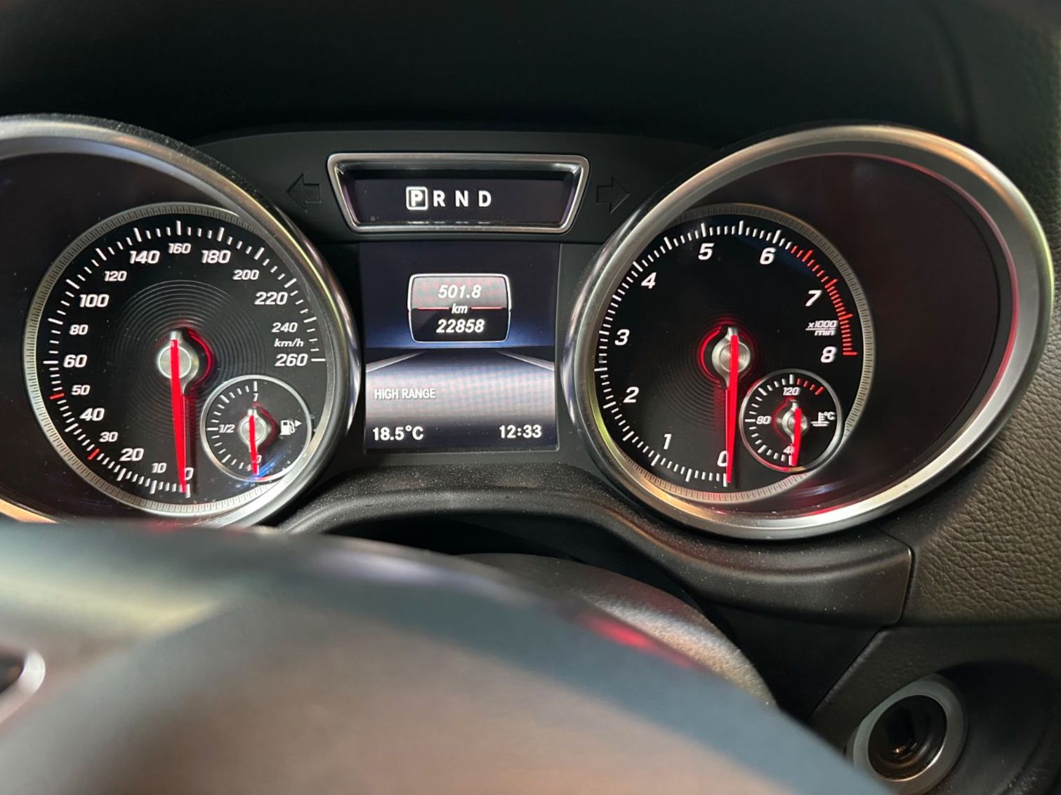 Fahrzeugabbildung Mercedes-Benz G 500 W463 SPORT PAKET+AUSPUFF DESIGNO 2. Hd.