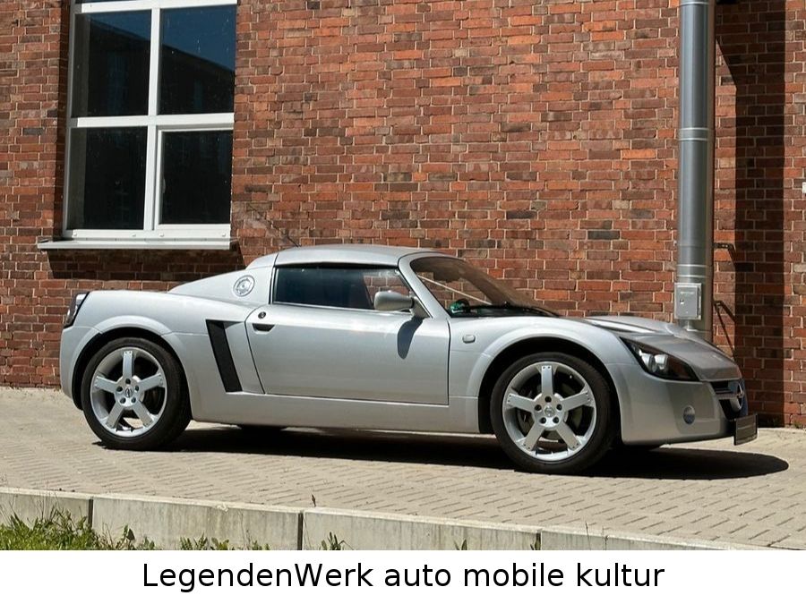 Fahrzeugabbildung Opel Speedster 2.2 JAHRESWAGENZUSTAND 20 J. in 1. Hd.