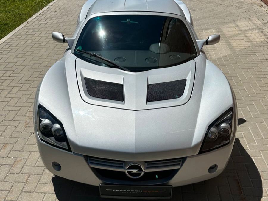 Fahrzeugabbildung Opel Speedster 2.2 JAHRESWAGENZUSTAND 20 J. in 1. Hd.