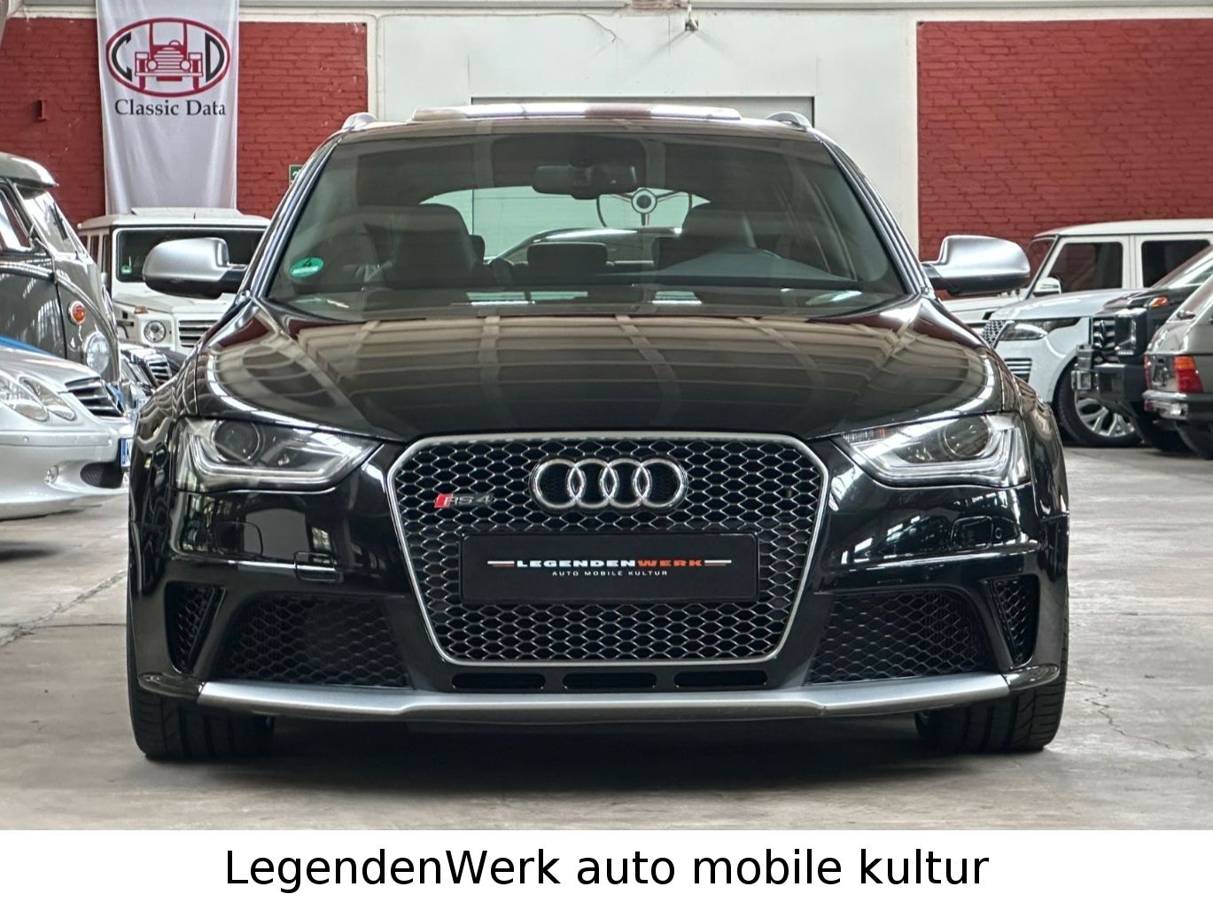 Fahrzeugabbildung Audi RS4 B8 Avant 4.2 FSI SERVICE/BREMSEN/REIFEN neu!