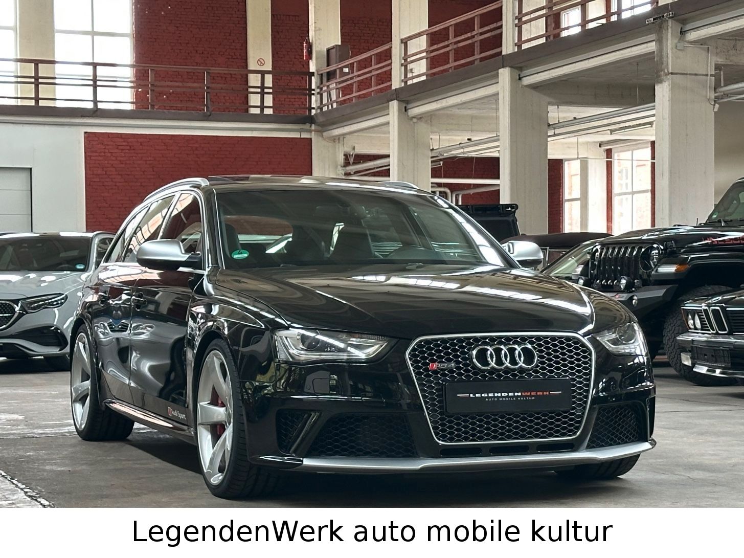 Fahrzeugabbildung Audi RS4 B8 Avant 4.2 FSI SERVICE/BREMSEN/REIFEN neu!