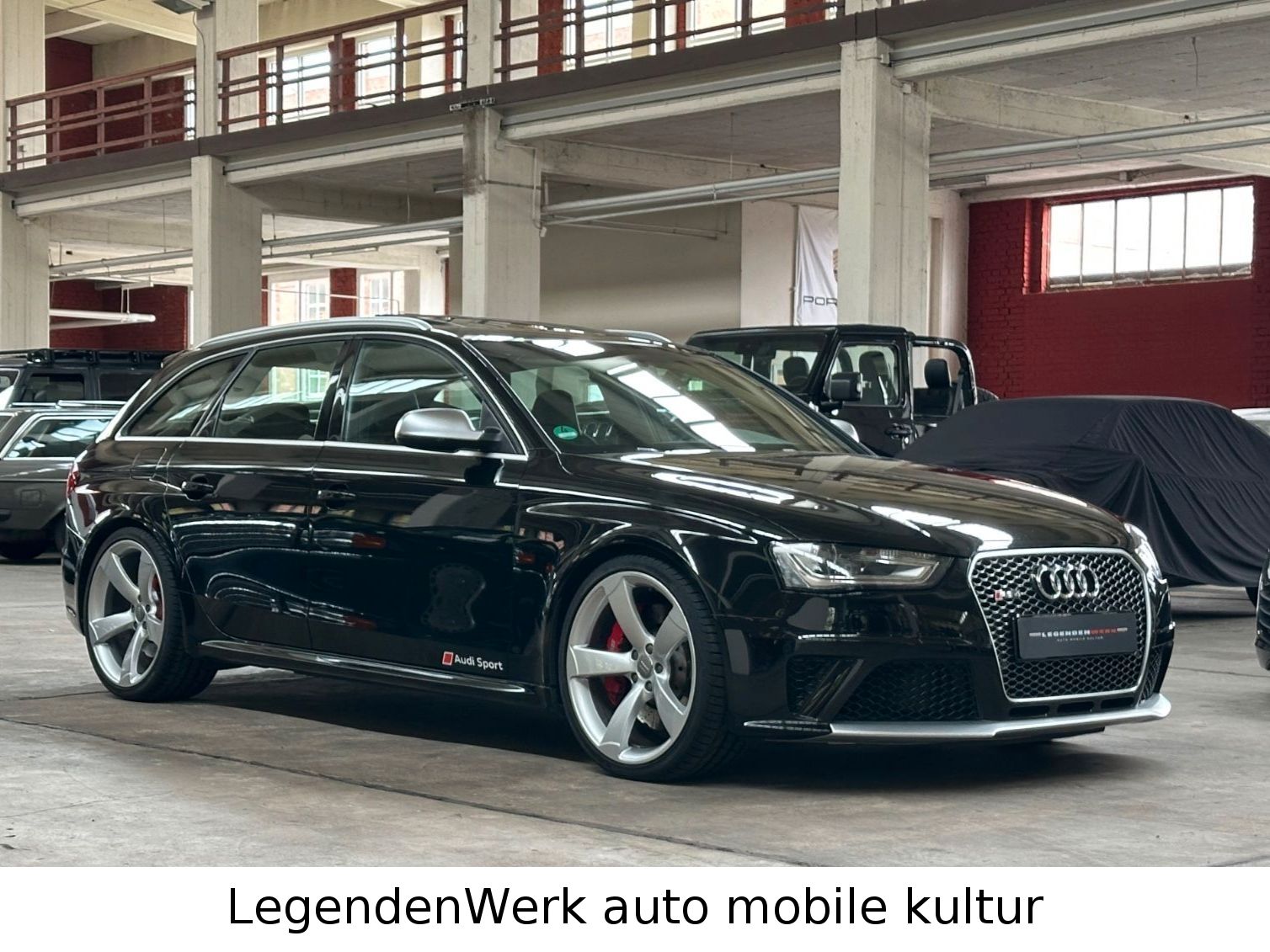 Fahrzeugabbildung Audi RS4 B8 Avant 4.2 FSI SERVICE/BREMSEN/REIFEN neu!
