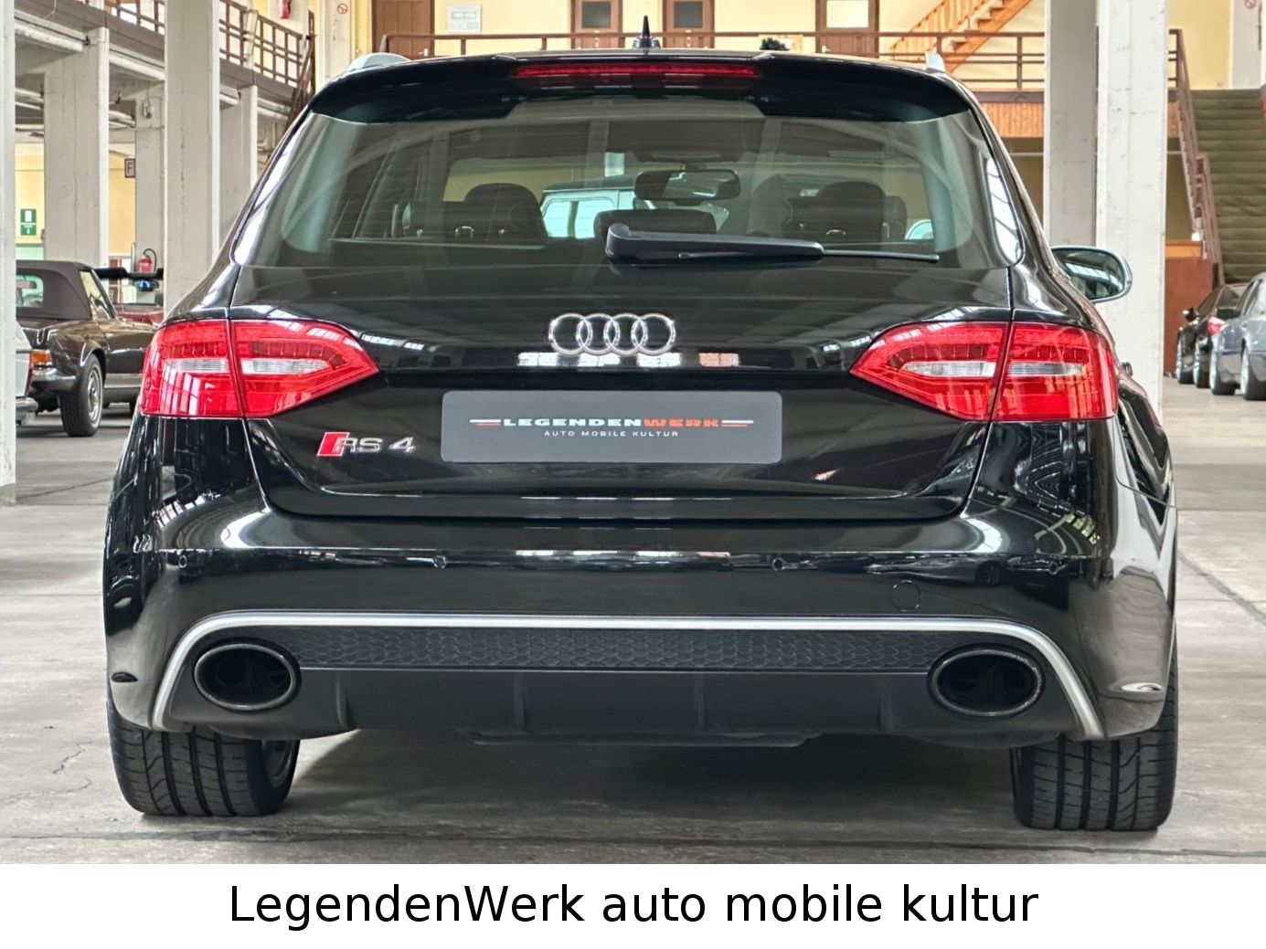 Fahrzeugabbildung Audi RS4 B8 Avant 4.2 FSI SERVICE/BREMSEN/REIFEN neu!