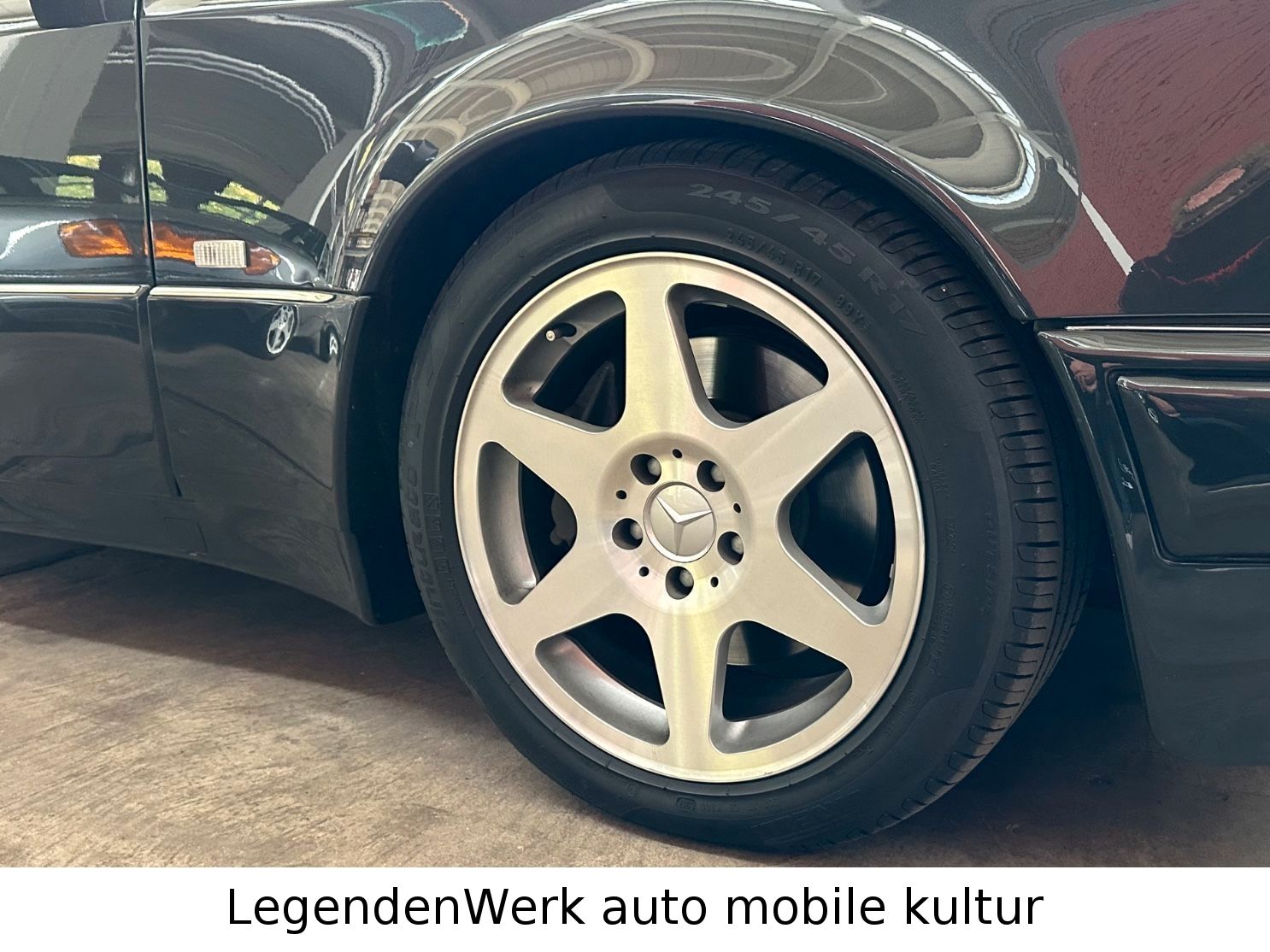 Fahrzeugabbildung Mercedes-Benz E 500 W124 MoPf MB-Rechnungs-gepflegt PROMINENT