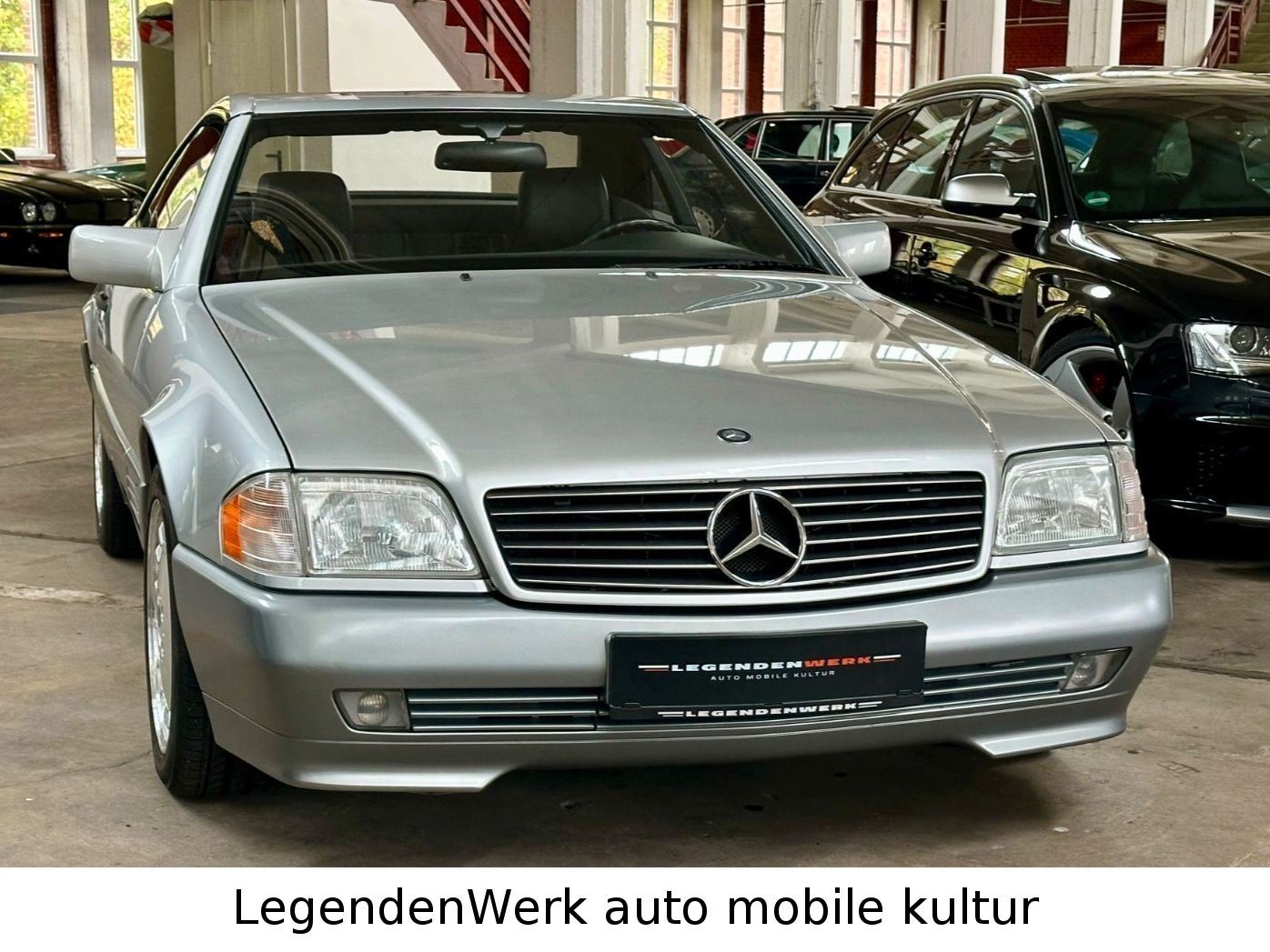 Fahrzeugabbildung Mercedes-Benz SL 320 R129 BRD 1.Lack 4-Sitze MB SERVICE neu