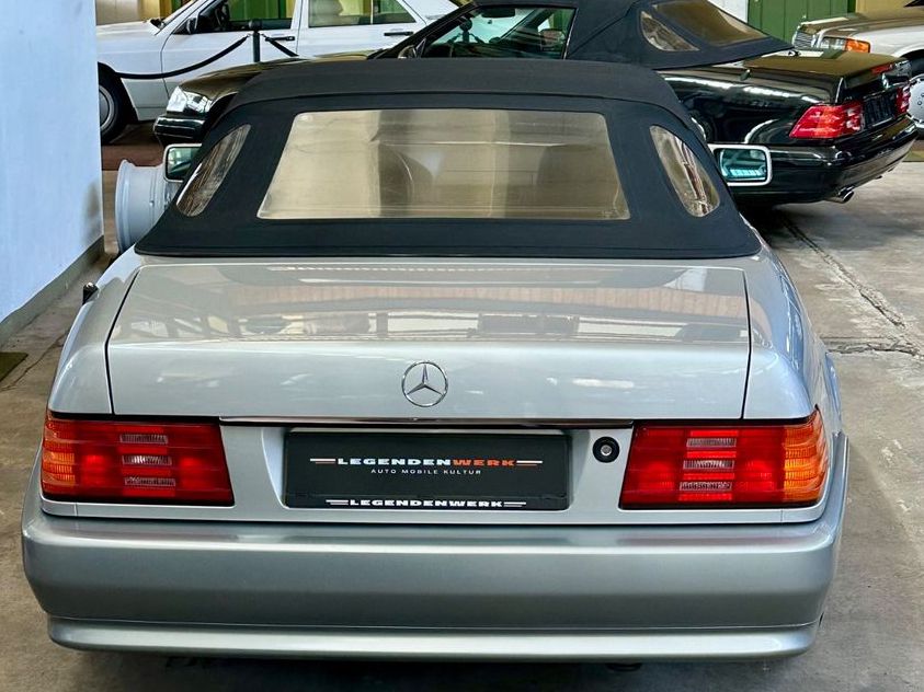 Fahrzeugabbildung Mercedes-Benz SL 320 R129 BRD 1.Lack 4-Sitze MB SERVICE neu