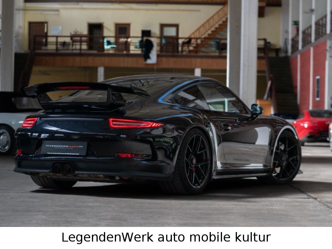 Fahrzeugabbildung Porsche 991.1 GT3 APPROVED 03/26 ex Porsche Museum LIFT